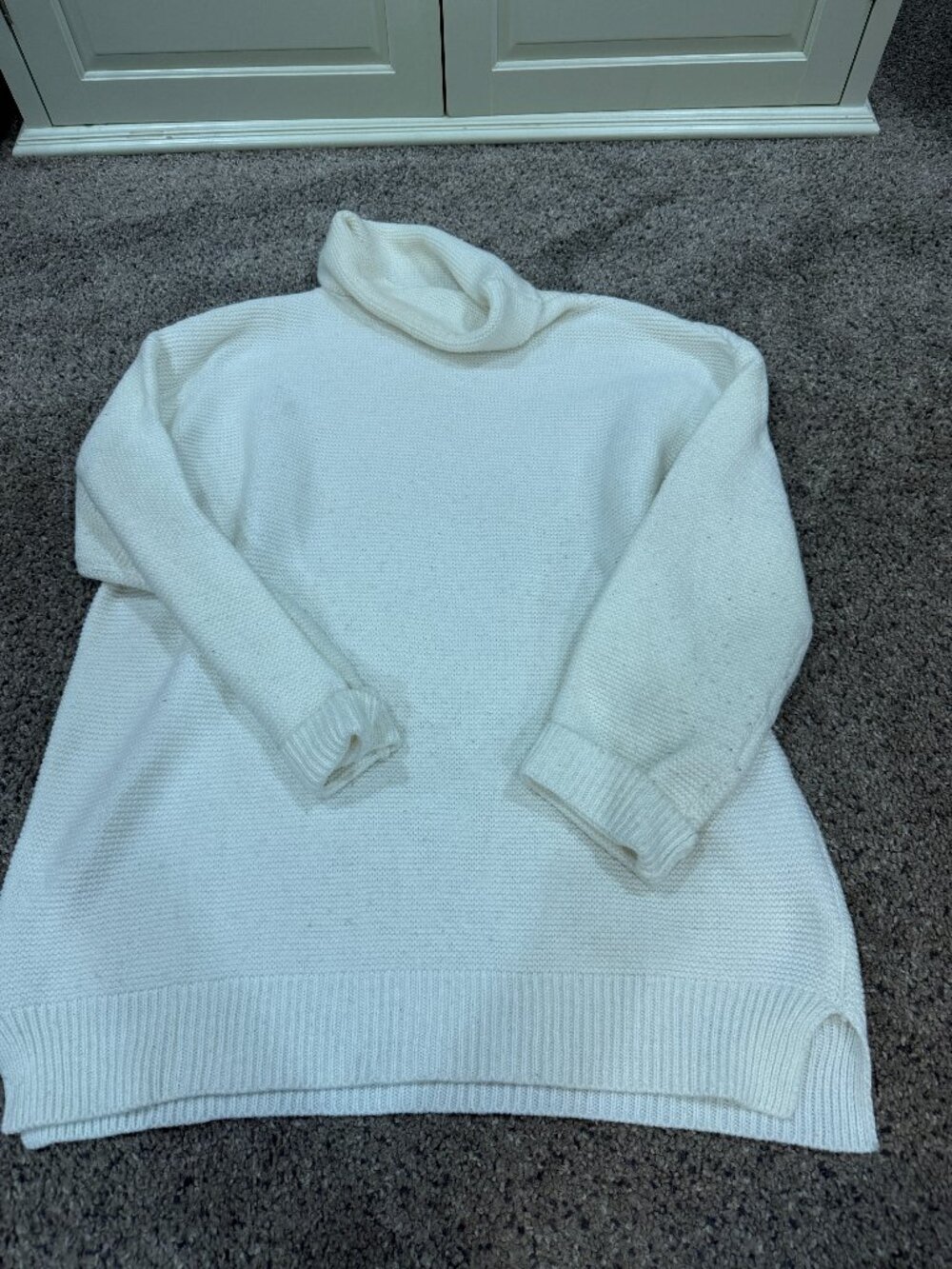 Soteer Women’s Small White Chunky Turtleneck Sweater Oversized 100% Acrylic